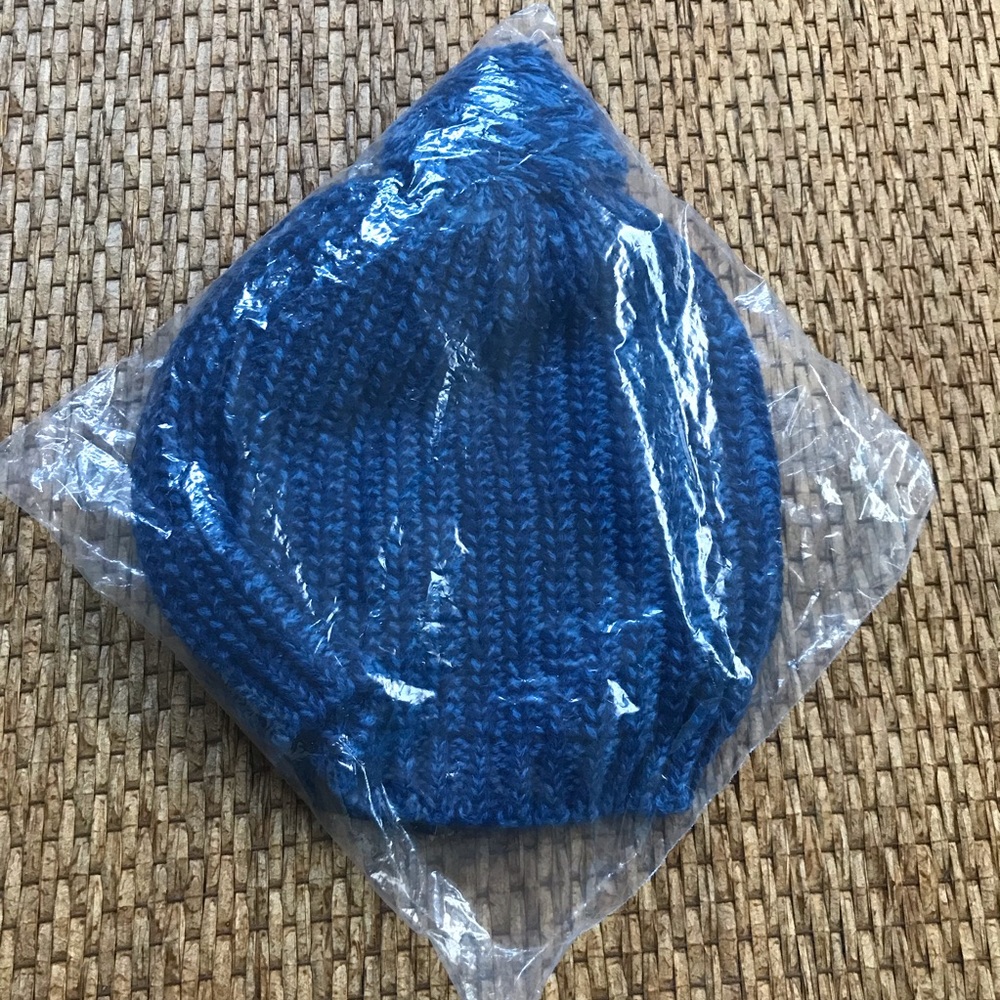 Ana beanie hat blue